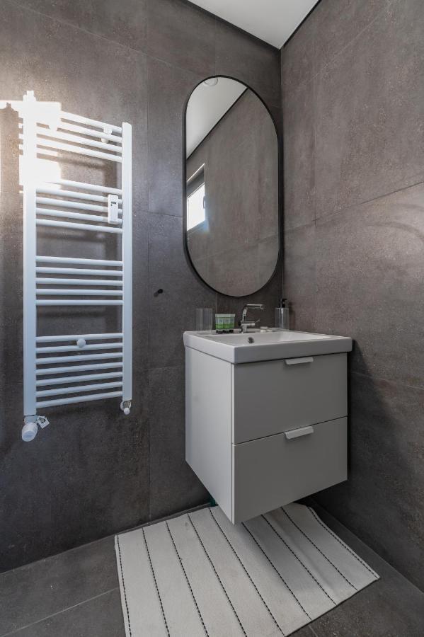 Industrial 2-Bdr Flat By The National Stadium โซเฟีย ภายนอก รูปภาพ